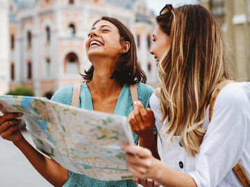  alt="travel searching with map"  title="travel searching with map" 